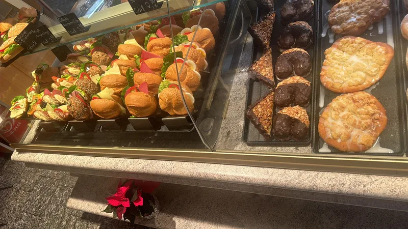 Raggio di sole — ice cream shop (photo 11)